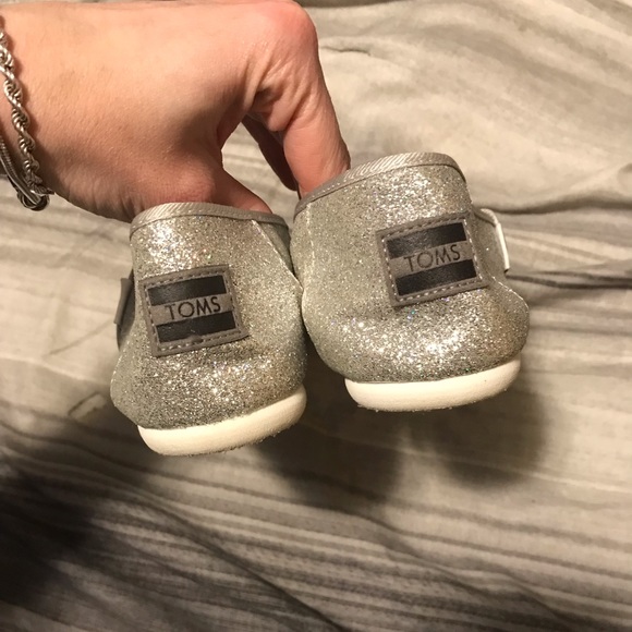 Toms | 4y - Picture 2 of 5